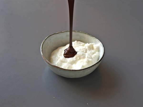 Csokoládé mousse tejsavófehérjével - Előkészítés lépés 1