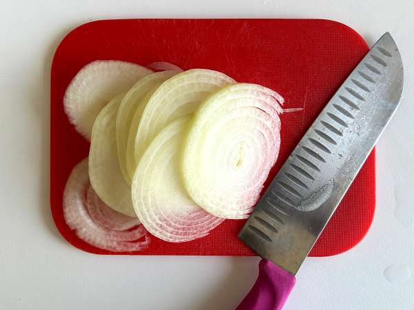 Szuper ropogós házi hagymás és parmezános chipsek - Előkészítés lépés 1
