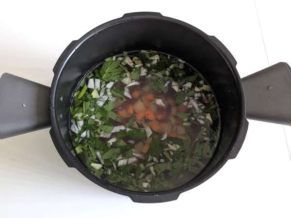 Pasta e fagioli alla veneta: Nagymama krémes és ízletes receptje - Előkészítés lépés 3