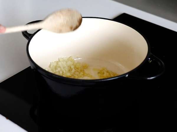 Tészta bolognai mártással - tagliatelle al ragù alla bolognese - Előkészítés lépés 1