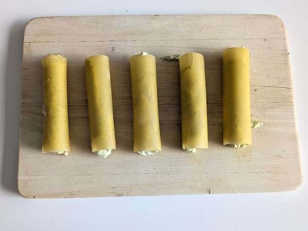Krémes pesto cannelloni au gratin: az egyszerű és ízletes recept - Előkészítés lépés 5