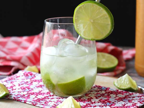 Citromos Caipirinha: a könnyen elkészíthető brazil ital koktélkeverő nélkül - Előkészítés lépés 6