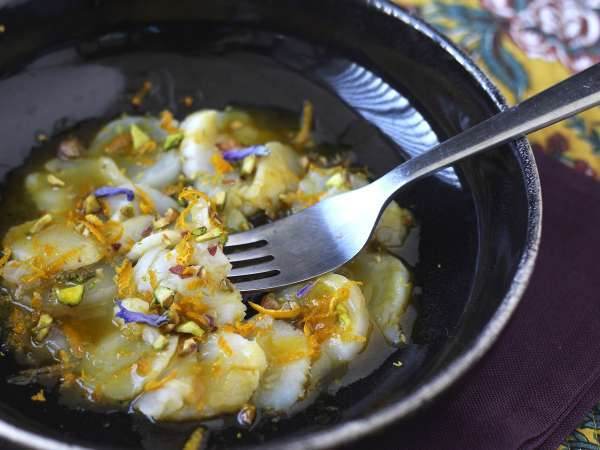 Fésűs carpaccio citromos vinaigrettes és pisztáciával, egy elegáns és könnyen elkészíthető előétel - Előkészítés lépés 4