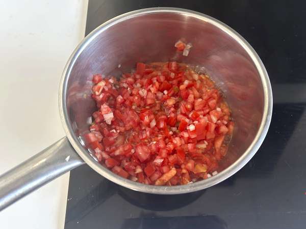 Huevos rancheros: az ikonikus és ízletes mexikói recept - Előkészítés lépés 3