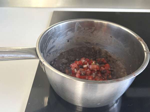 Huevos rancheros: az ikonikus és ízletes mexikói recept - Előkészítés lépés 6