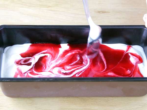 Joghurt és málna fagylalt - Előkészítés lépés 10