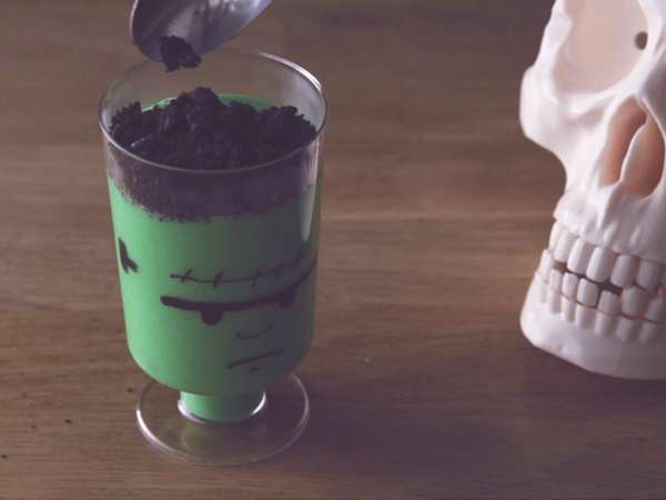 Frankenstein krémek Halloweenre - Előkészítés lépés 11