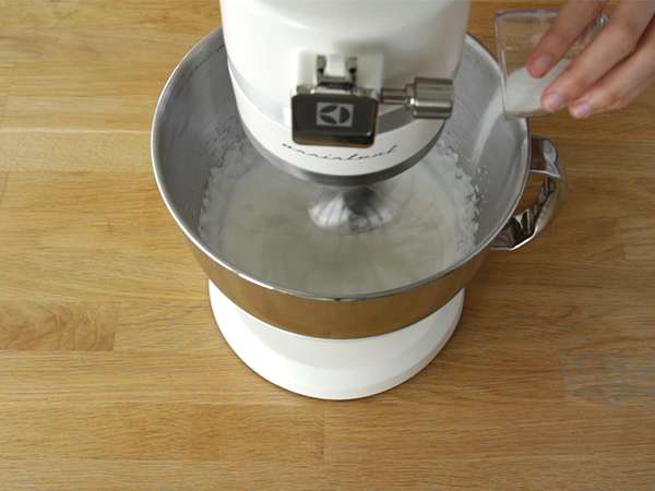 Victoria piskóta torta - Előkészítés lépés 4
