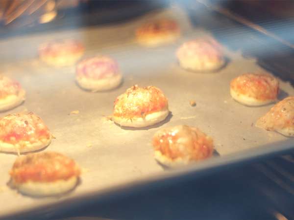 Mini pizzák leveles tésztával - Előkészítés lépés 3