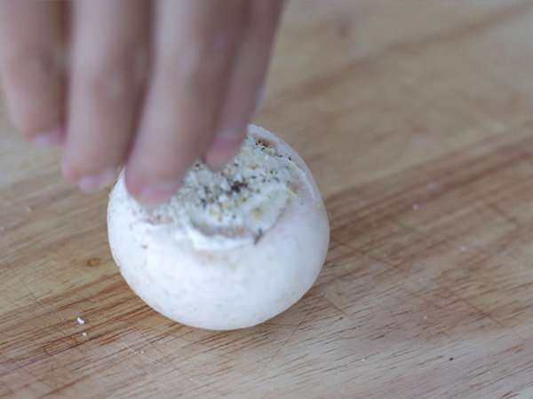 Töltött gomba aperitifként - Előkészítés lépés 3
