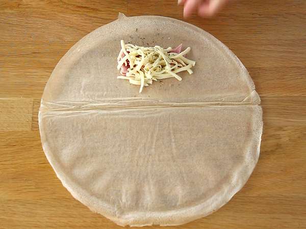 Pizza tészta - Előkészítés lépés 2