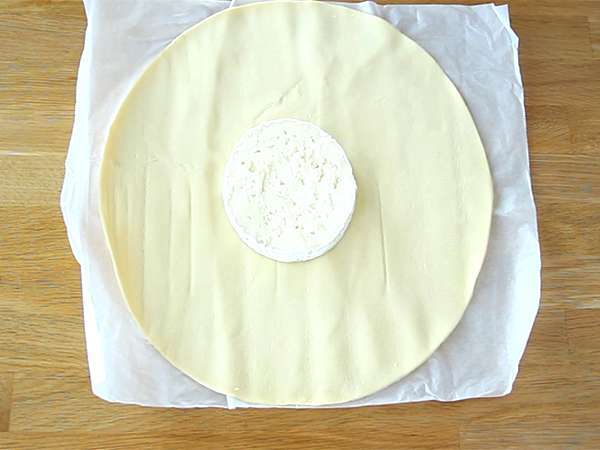 Sonkás-hagymás Camembert leveles tészta - Előkészítés lépés 1