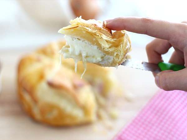 Sonkás-hagymás Camembert leveles tészta - Előkészítés lépés 5