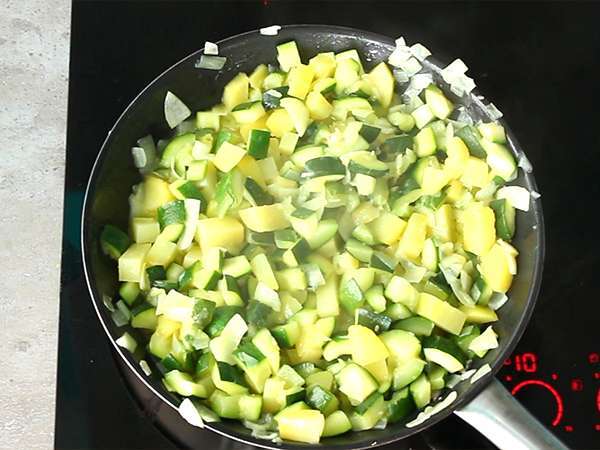 Vegán pásztor pite cukkinivel és tofuval - Előkészítés lépés 4