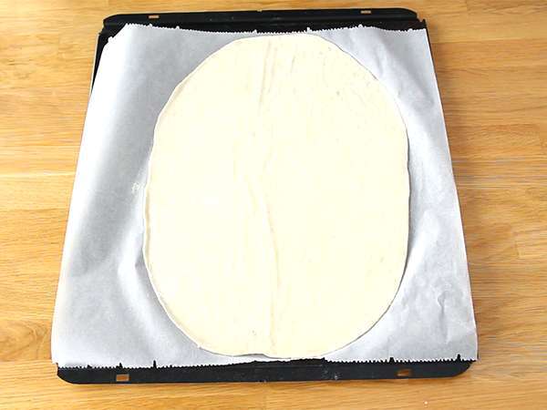 Flammekueche, elzászi flambírozott torta - Előkészítés lépés 1