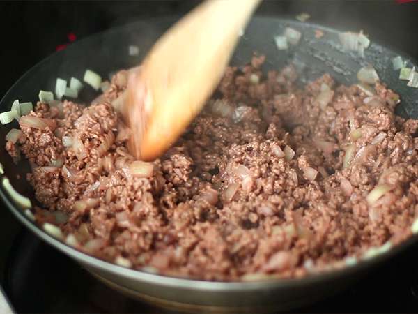Hamburger pite, egy sajtburger, hogy megosszuk! - Előkészítés lépés 2