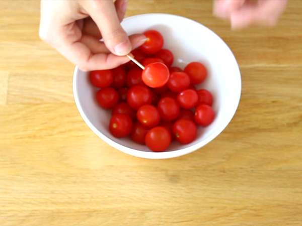 Karamellizált cseresznyeparadicsom szezámmaggal vagy szerelmes paradicsom - Előkészítés lépés 2