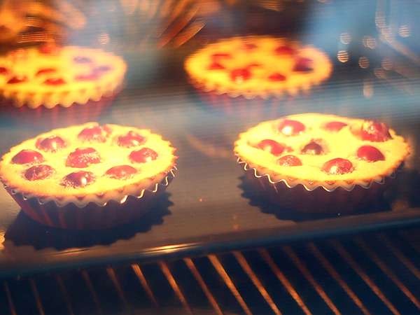 Gluténmentes mini cseresznye clafoutis - Előkészítés lépés 3