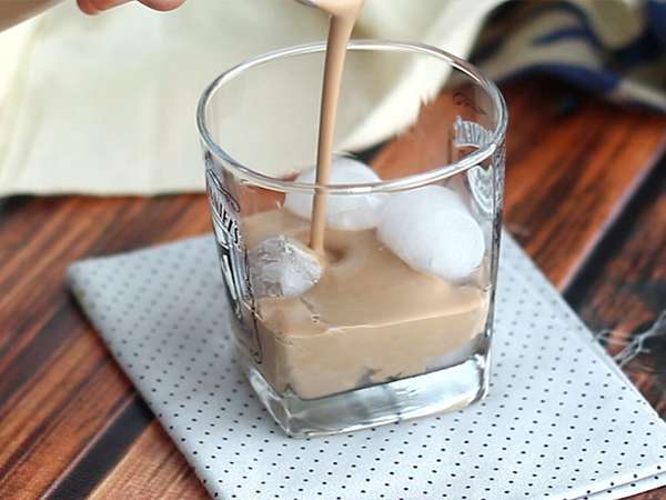 Baileys, az ír whiskylikőr - Előkészítés lépés 4