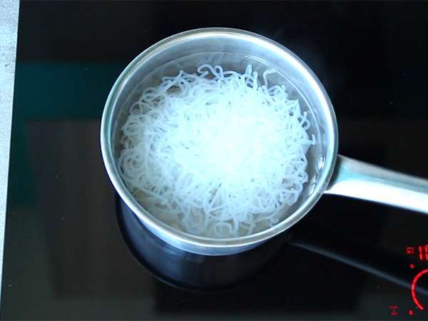 Konjac spagetti provence-i stílusban - Előkészítés lépés 1