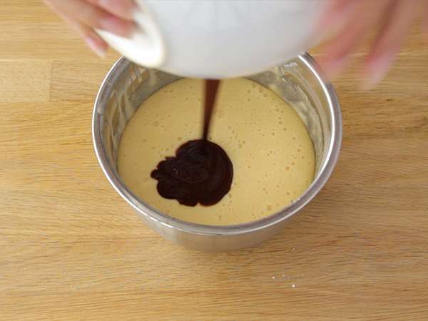 Mogyoróvajas és Oreo kekszes brownie - Előkészítés lépés 4