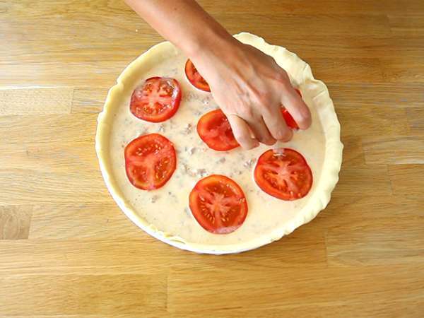 Tonhalas és paradicsomos quiche - Előkészítés lépés 3