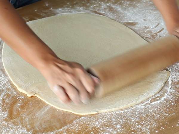 Croissant sűrített tejjel - Előkészítés lépés 3