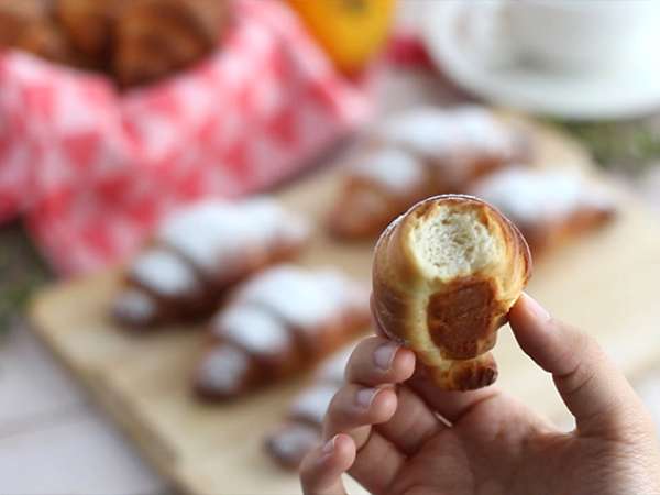 Croissant sűrített tejjel - Előkészítés lépés 7