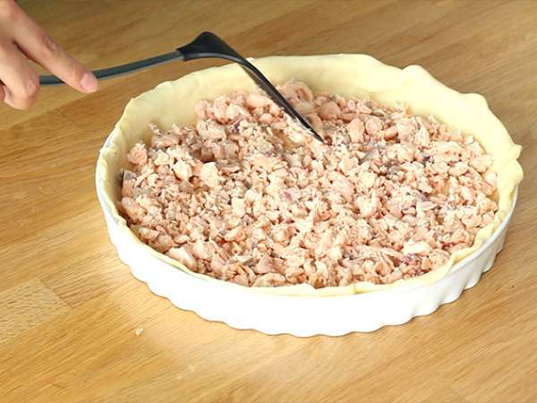 Gyors és egyszerű lazacos quiche - Előkészítés lépés 3