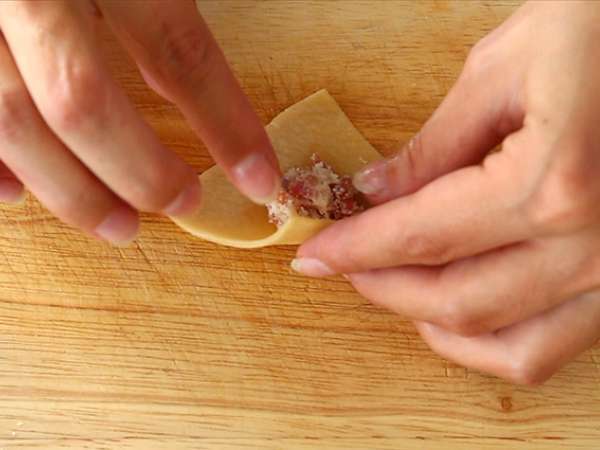 Tortellini parmezánnal, sonkával és bazsalikommal - Előkészítés lépés 6