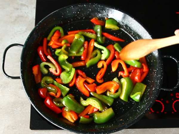 Tenger gyümölcsei paella - Előkészítés lépés 4