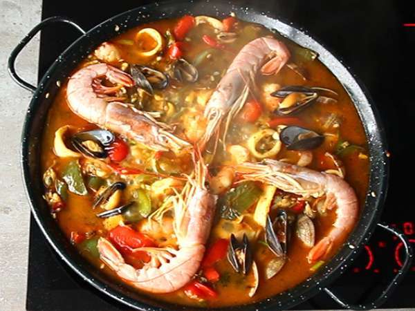 Tenger gyümölcsei paella - Előkészítés lépés 10