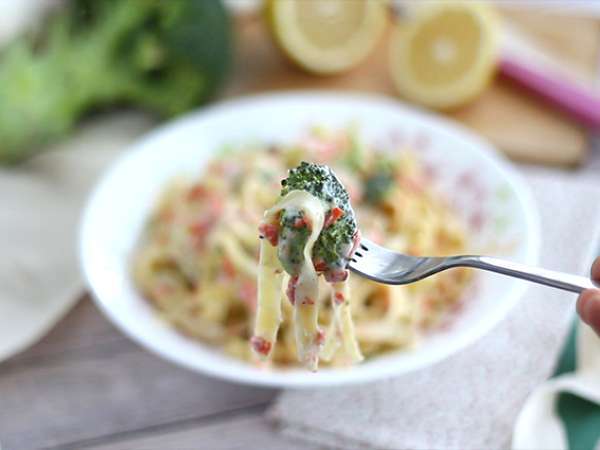 Egy lábas tészta - Tagliatelle lazaccal és brokkolival - Előkészítés lépés 4