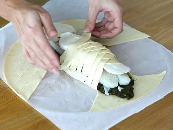 Hal leveles tésztakéregben, spenóttal és mozzarella sajttal - Előkészítés lépés 3