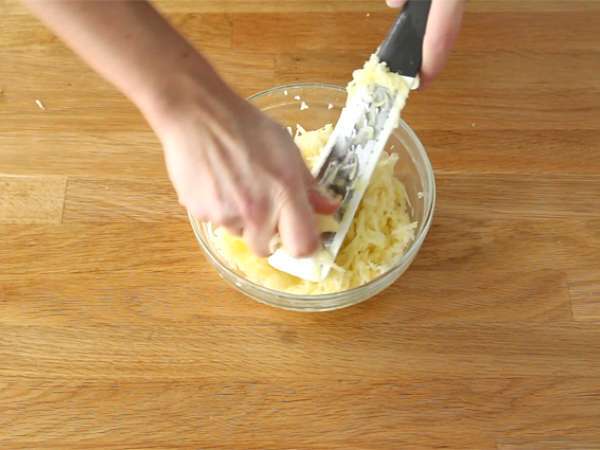 Burgonyatekercs Savoy Raclette sajttal és sonkával - Előkészítés lépés 1