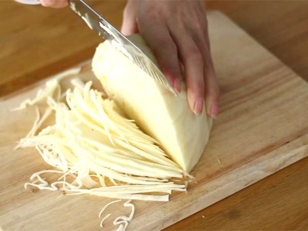 Ropogós japán stílusú káposztasaláta - Előkészítés lépés 1