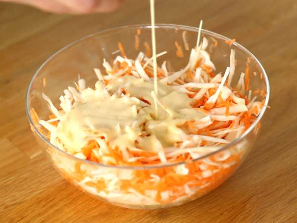 Amerikai stílusú coleslaw (káposzta- és répasaláta) - Előkészítés lépés 4