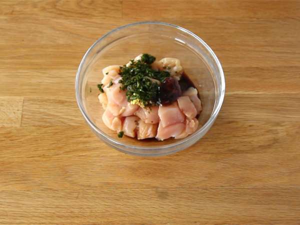 Chow mein (chao men), kínai tészta csirkével és zöldségekkel - Előkészítés lépés 1