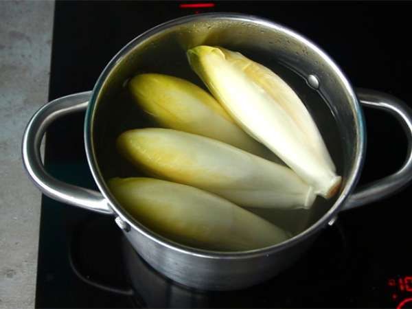 Sonkás endívia gratin - Előkészítés lépés 1