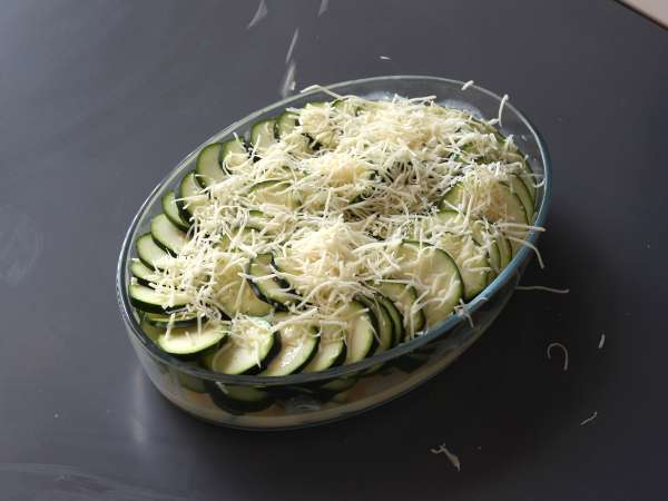 Egyszerű cukkini gratin - Előkészítés lépés 3