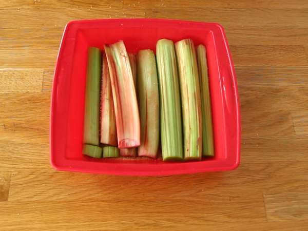 Rebarbara fejjel lefelé torta - Előkészítés lépés 3