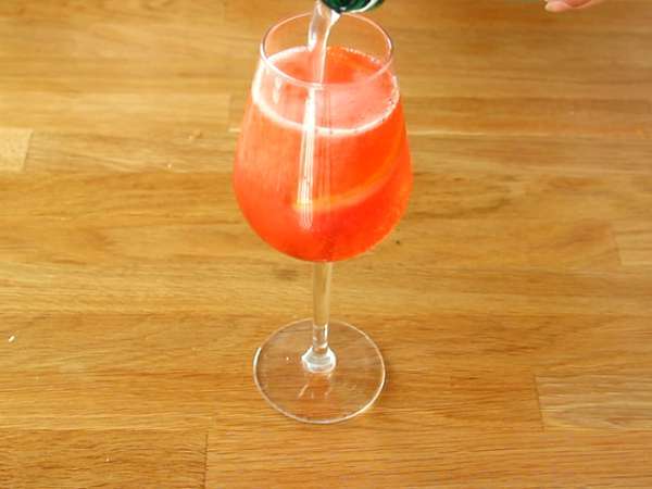 Spritz, a híres olasz koktél Aperollal - Előkészítés lépés 3