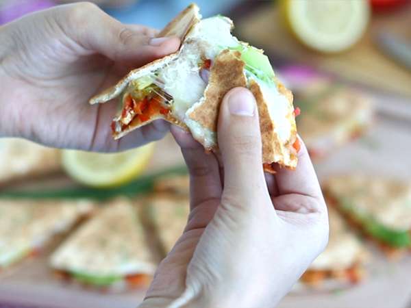 Csirke és avokádó quesadillák - Előkészítés lépés 7