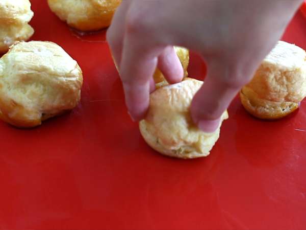 Saint Honoré recept lépésről lépésre elmagyarázva videón - Előkészítés lépés 16