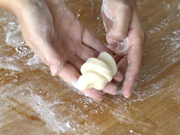 Croissantok lépésről lépésre - Előkészítés lépés 16