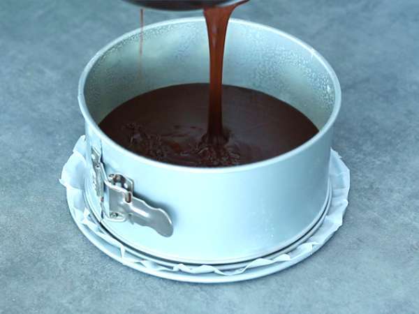 Csokoládé és sós vajas karamell fondant - Előkészítés lépés 7