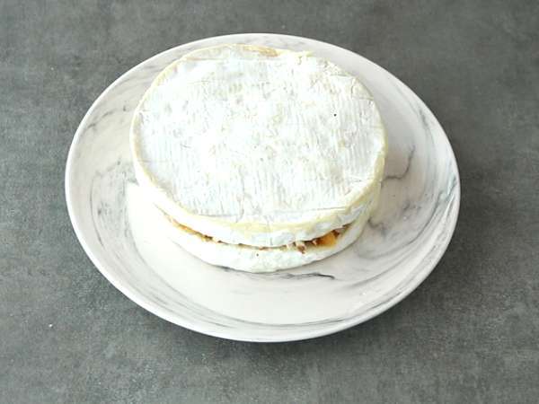 Brie sárgabarackos és mandulás töltelékkel - Előkészítés lépés 4