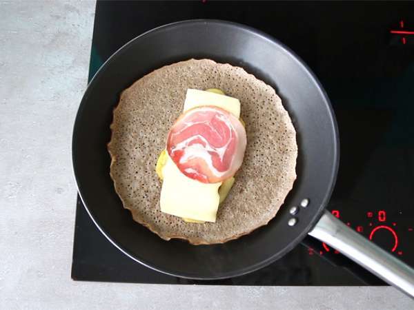 Hajdina galette raclette sajttal - Előkészítés lépés 2
