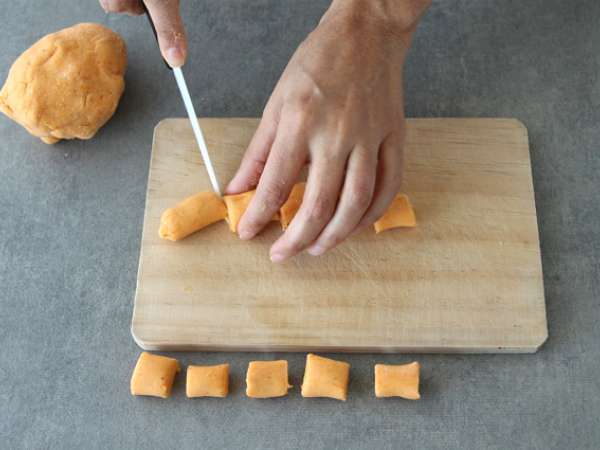 Édesburgonya gnocchi (könnyű gnocchi) - Előkészítés lépés 3