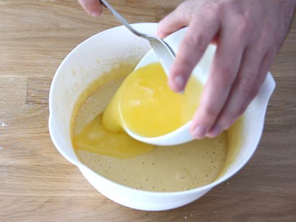 Egyszerű recept a sima, bolyhos madeleine-hez - Előkészítés lépés 2